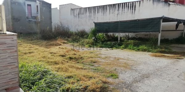 terreno edificabile in vendita a Vittoria in zona Scoglitti