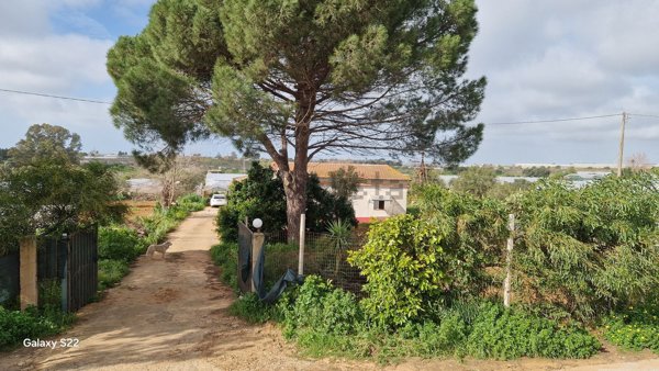 casa indipendente in vendita a Vittoria