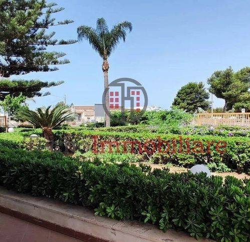 negozio in vendita a Vittoria