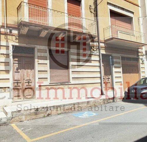 casa indipendente in vendita a Vittoria