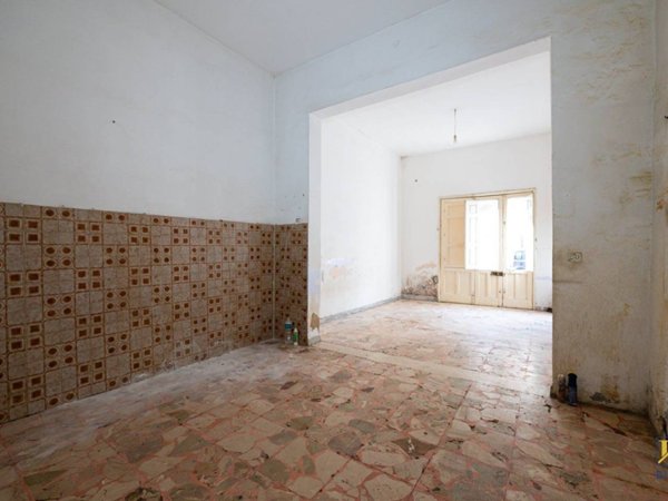 casa indipendente in vendita a Vittoria