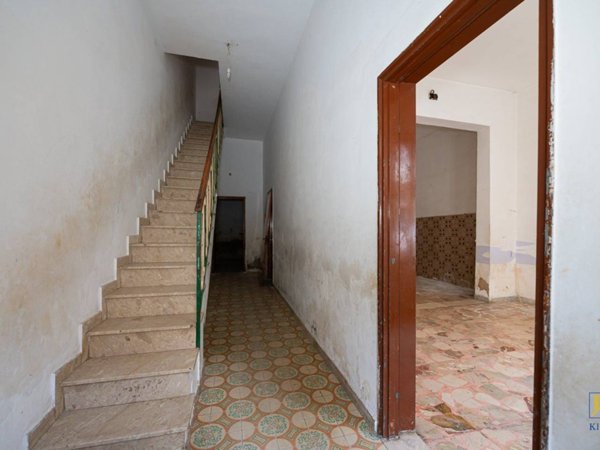 casa indipendente in vendita a Vittoria