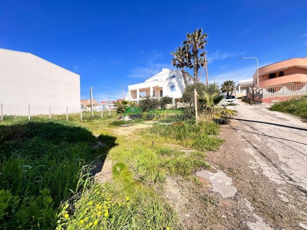 appartamento in vendita a Vittoria in zona Scoglitti