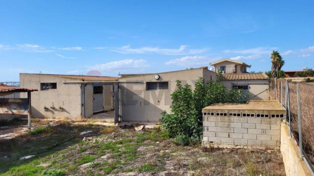 casa indipendente in vendita a Vittoria in zona Scoglitti