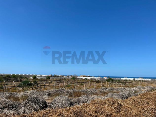 casa indipendente in vendita a Vittoria in zona Scoglitti