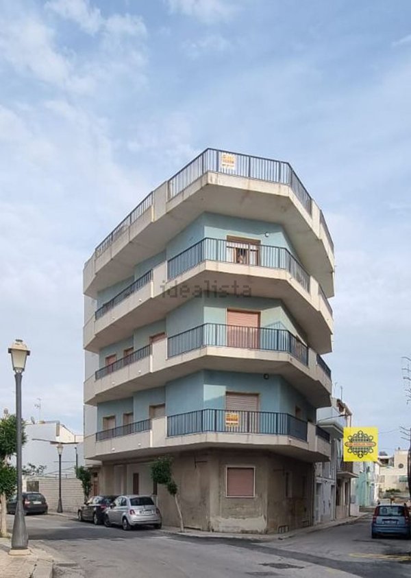 appartamento in vendita a Vittoria in zona Scoglitti