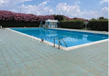 negozio in vendita a Vittoria in zona Scoglitti