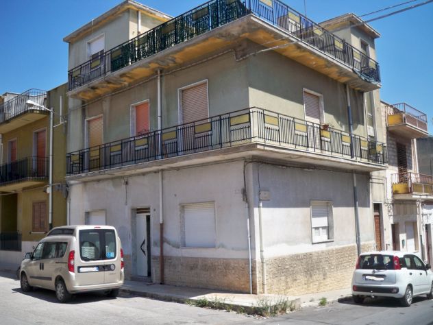 casa indipendente in vendita a Vittoria