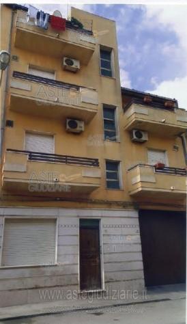 pentavano in vendita a Vittoria