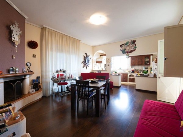 casa indipendente in vendita a Vittoria