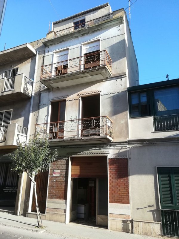 casa indipendente in vendita a Vittoria