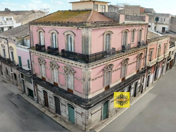 intera palazzina in vendita a Vittoria