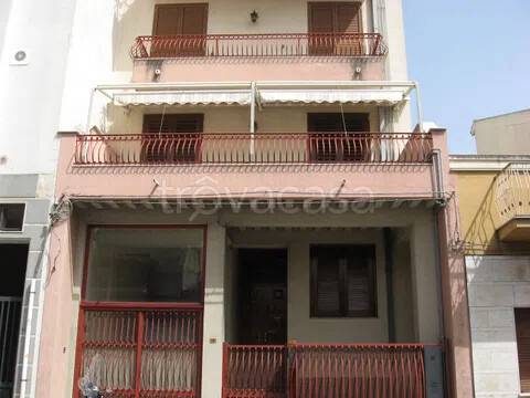 appartamento in vendita a Vittoria in zona Scoglitti