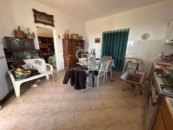 casa indipendente in vendita a Vittoria