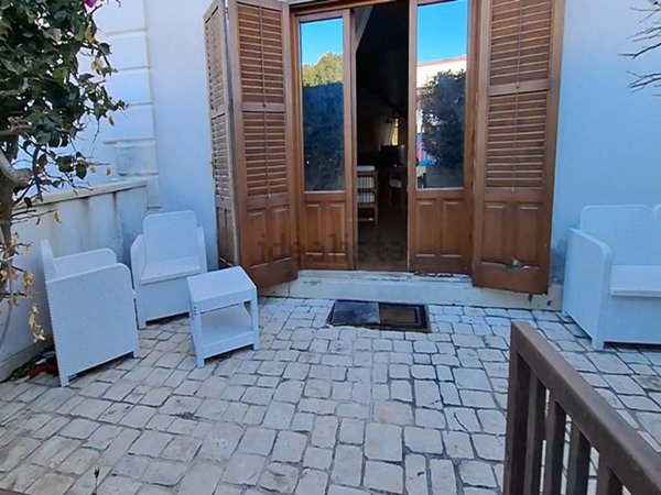 casa indipendente in vendita a Vittoria in zona Scoglitti