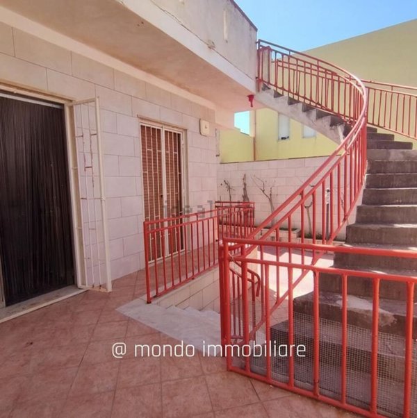 casa indipendente in vendita a Vittoria in zona Scoglitti