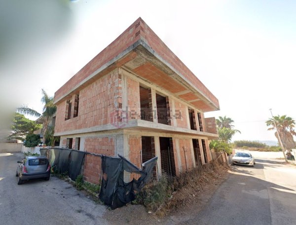 appartamento in vendita a Vittoria in zona Scoglitti