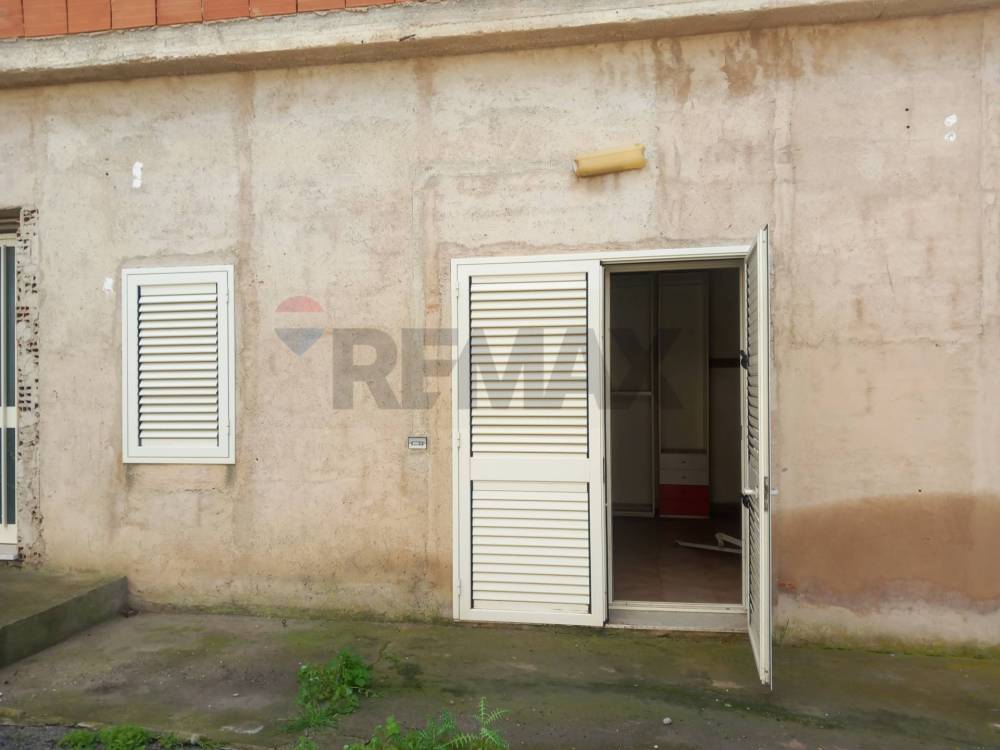 appartamento in vendita a Vittoria in zona Scoglitti