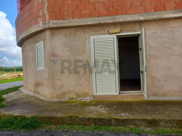 appartamento in vendita a Vittoria in zona Scoglitti