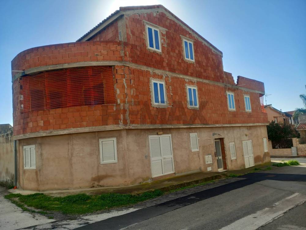 appartamento in vendita a Vittoria in zona Scoglitti