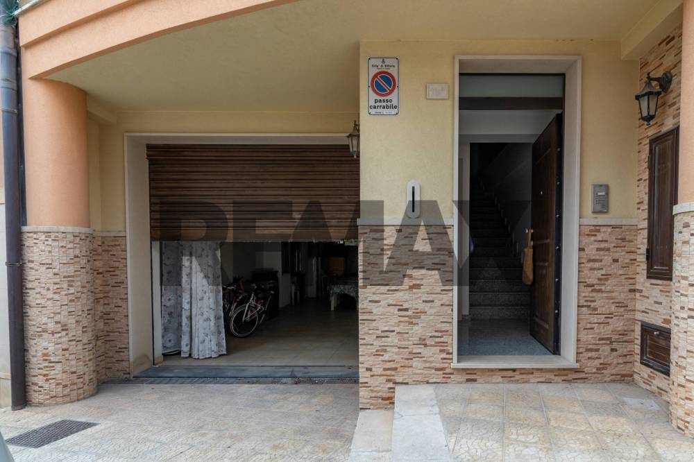 casa indipendente in vendita a Vittoria in zona Scoglitti
