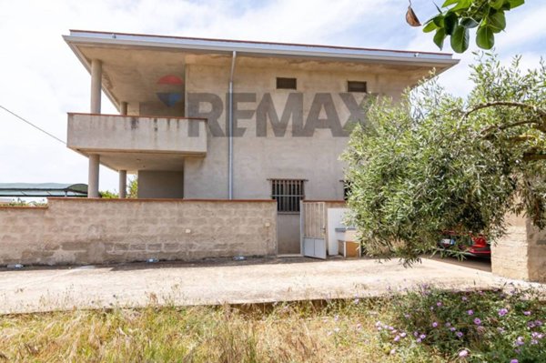 casa indipendente in vendita a Vittoria in zona Scoglitti