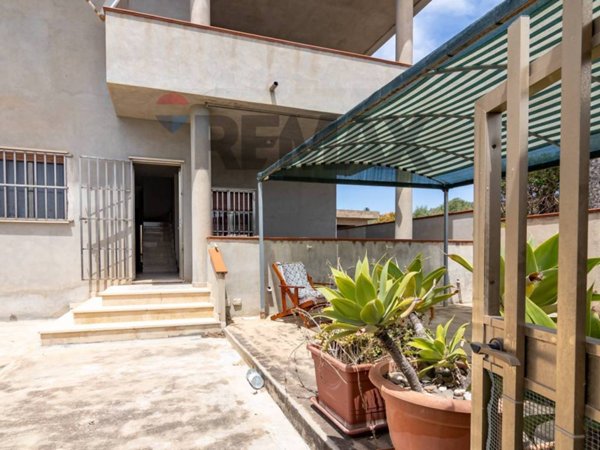 casa indipendente in vendita a Vittoria in zona Scoglitti