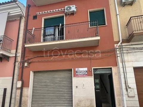 casa indipendente in vendita a Vittoria