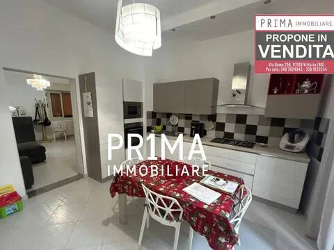 casa indipendente in vendita a Vittoria