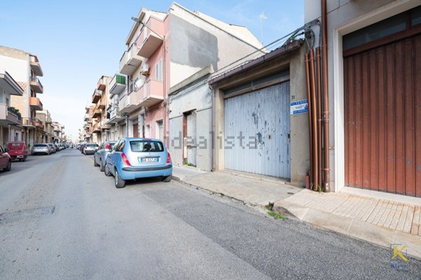casa indipendente in vendita a Vittoria