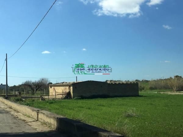appartamento in vendita a Vittoria in zona Scoglitti