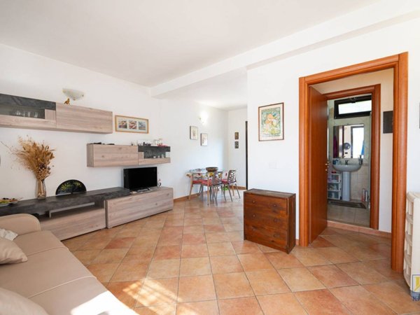 casa indipendente in vendita a Vittoria in zona Scoglitti