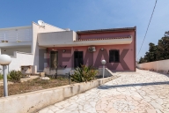casa indipendente in vendita a Vittoria in zona Scoglitti