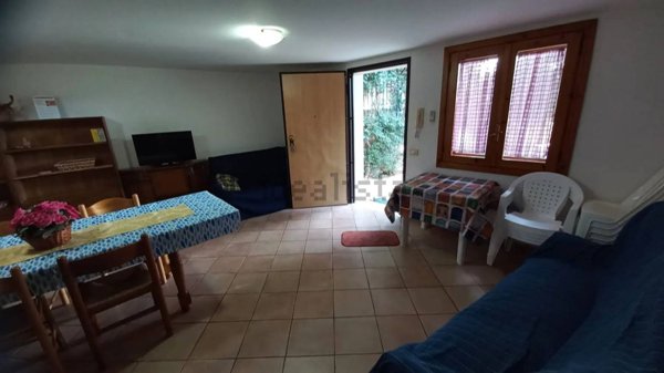 casa indipendente in vendita a Vittoria in zona Scoglitti