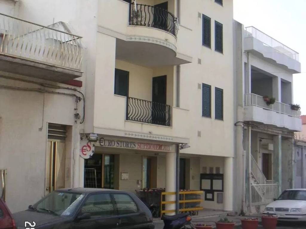 locale commerciale in vendita a Vittoria in zona Scoglitti