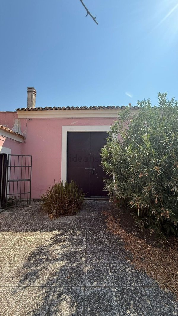 casa indipendente in vendita a Vittoria in zona Scoglitti