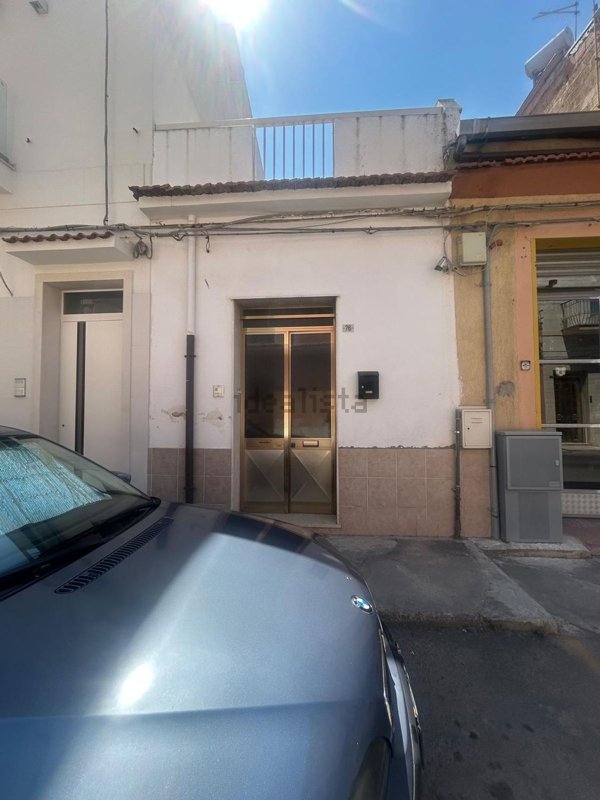 casa indipendente in vendita a Vittoria