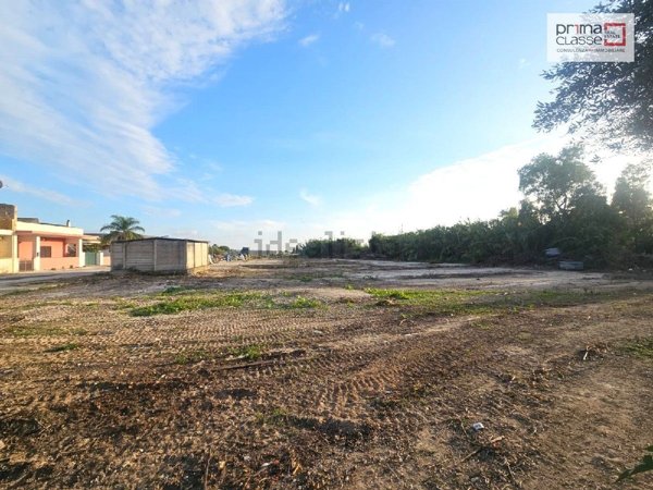 terreno in vendita a Vittoria in zona Scoglitti