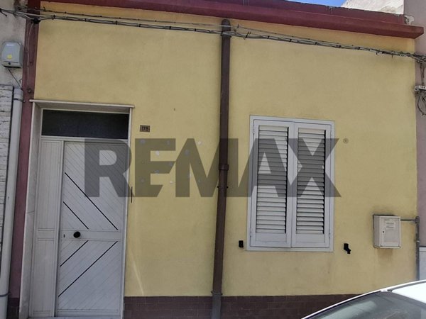 casa indipendente in vendita a Vittoria