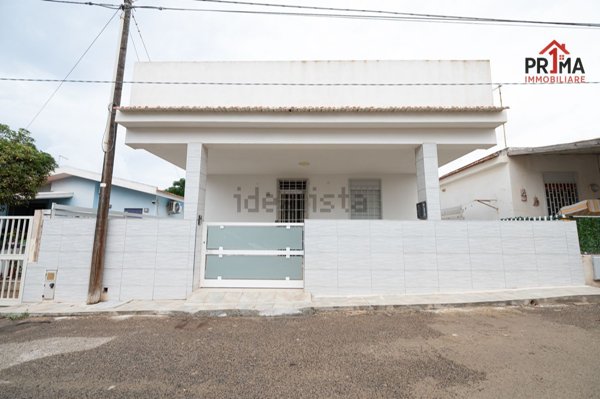 casa indipendente in vendita a Vittoria in zona Scoglitti