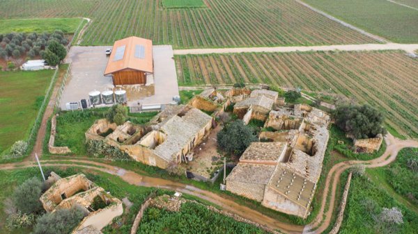 locale commerciale in vendita a Vittoria in zona Scoglitti