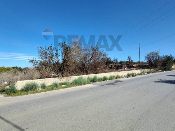 terreno agricolo in vendita a Vittoria in zona Scoglitti