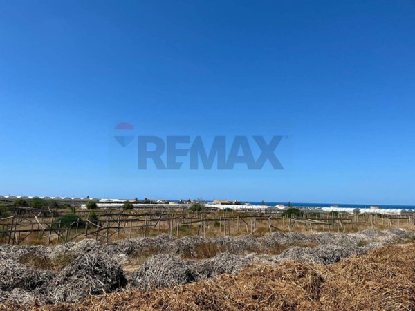 terreno agricolo in vendita a Vittoria in zona Scoglitti