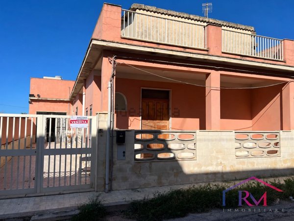 casa indipendente in vendita a Vittoria