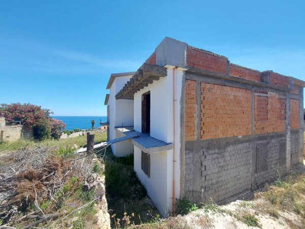 casa indipendente in vendita ad Augusta