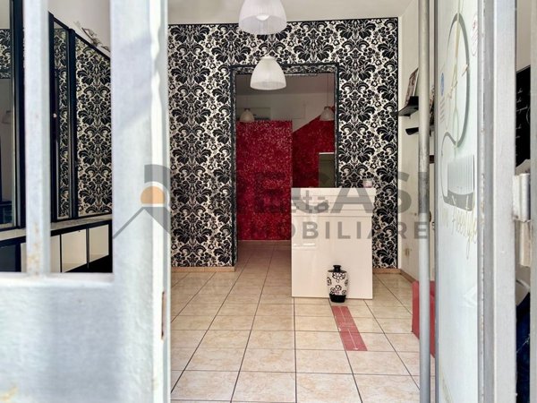 locale commerciale in vendita ad Augusta