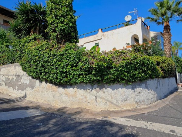 casa indipendente in vendita ad Augusta