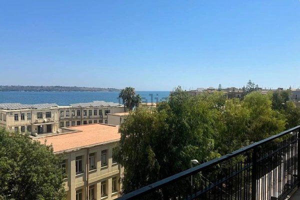 appartamento in vendita ad Augusta