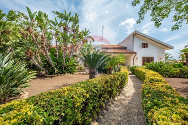 casa indipendente in vendita ad Augusta