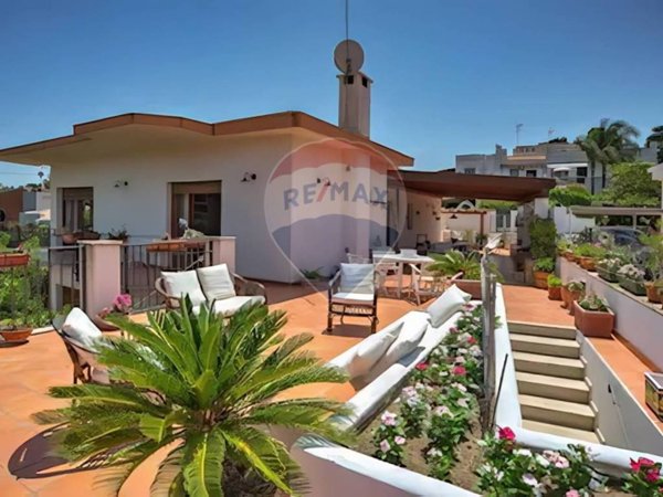 casa indipendente in vendita ad Augusta